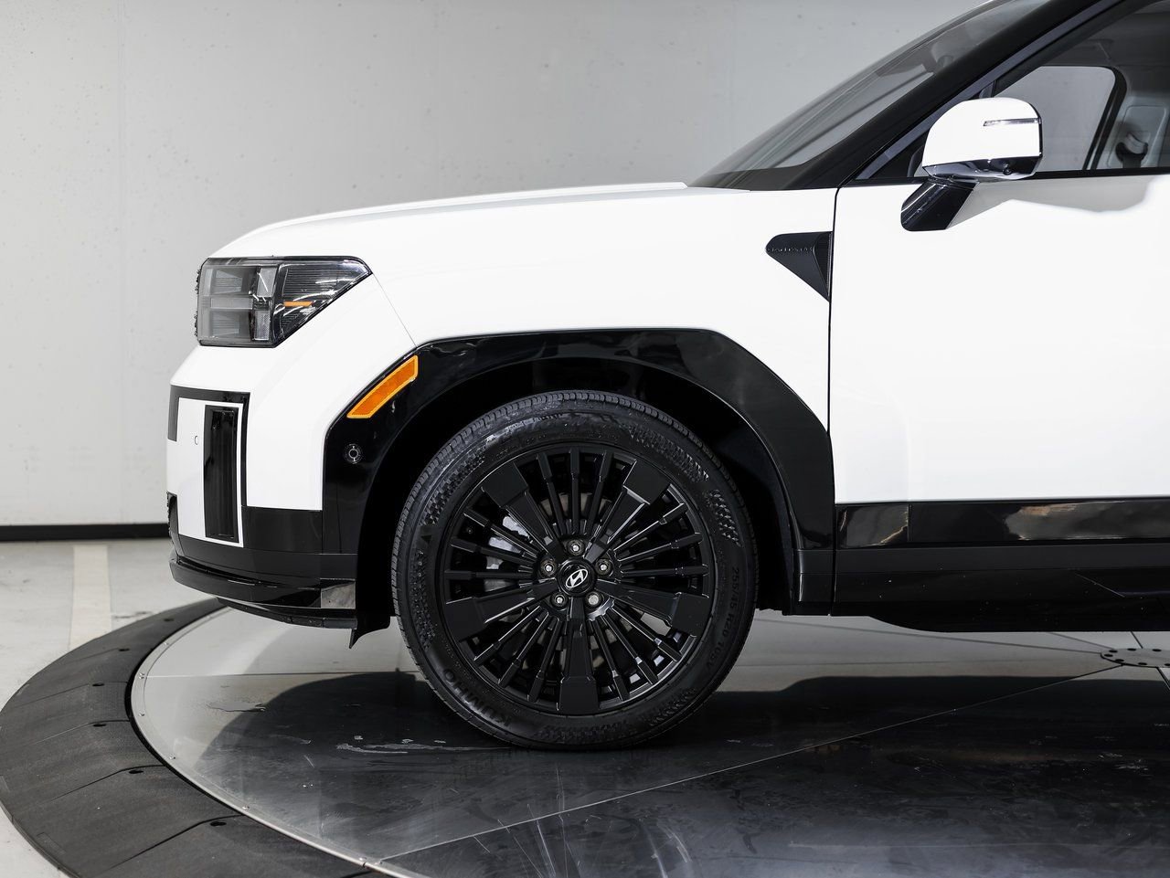 Used 2025 Hyundai Santa Fe Calligraphy image 11