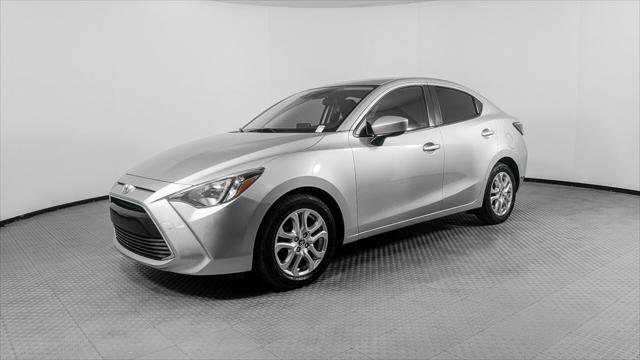 Used 2018 Toyota Yaris iA FWD image 2