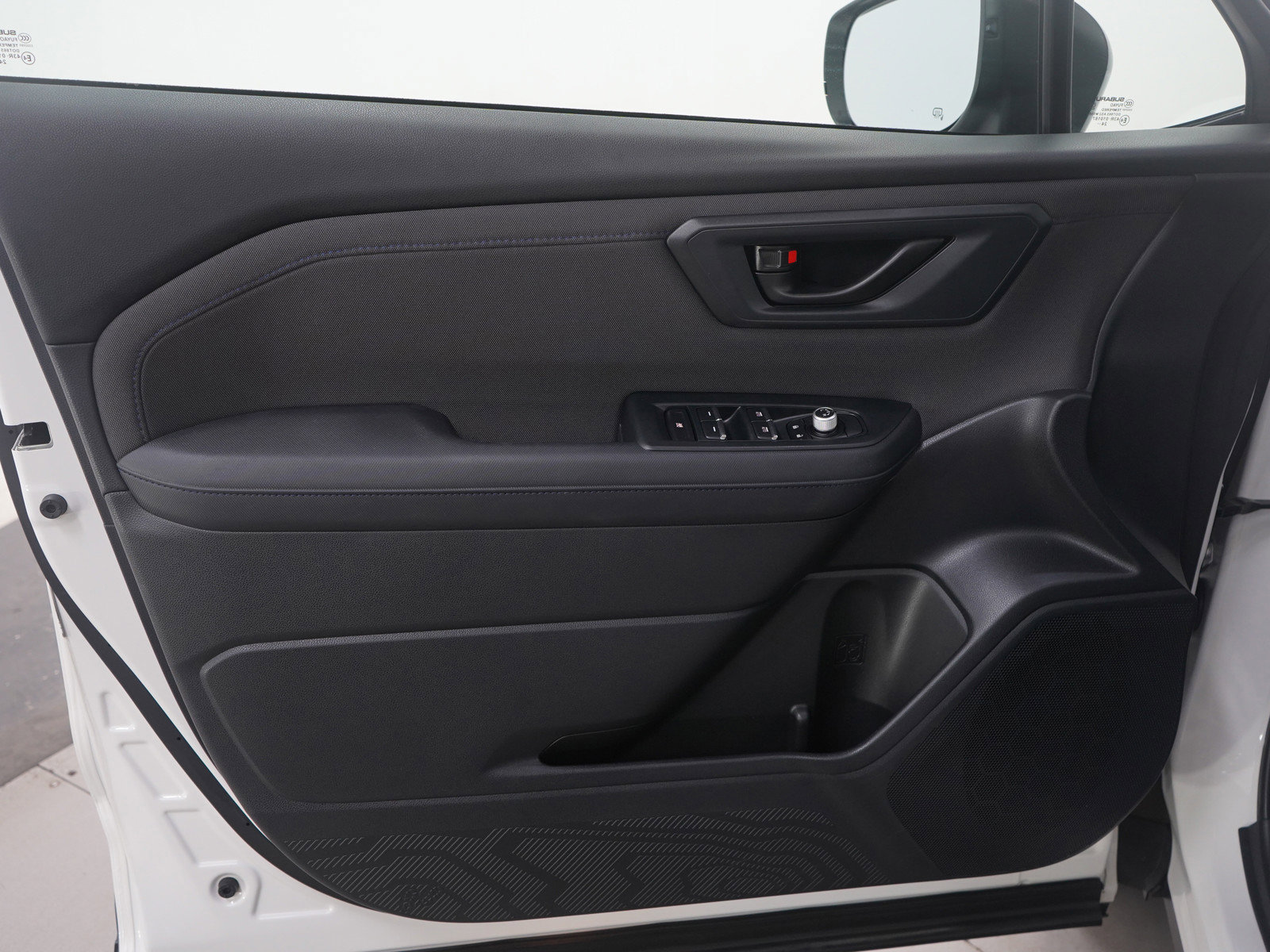 Used 2025 Subaru Forester Premium image 19