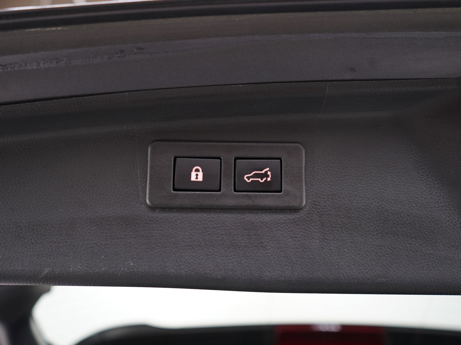 Used 2022 Subaru Outback Touring image 11