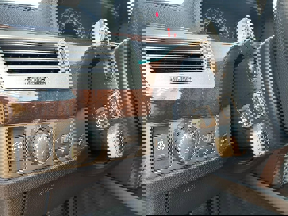 Used 2008 BMW 750Li image 12