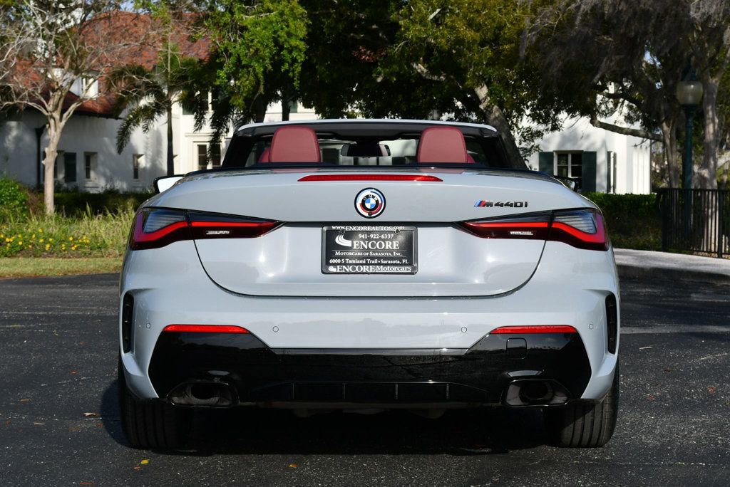 Used 2023 BMW M440i Convertible w/ Premium Package image 5