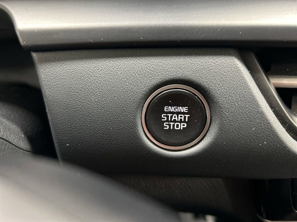 Certified 2025 Kia Seltos EX image 29