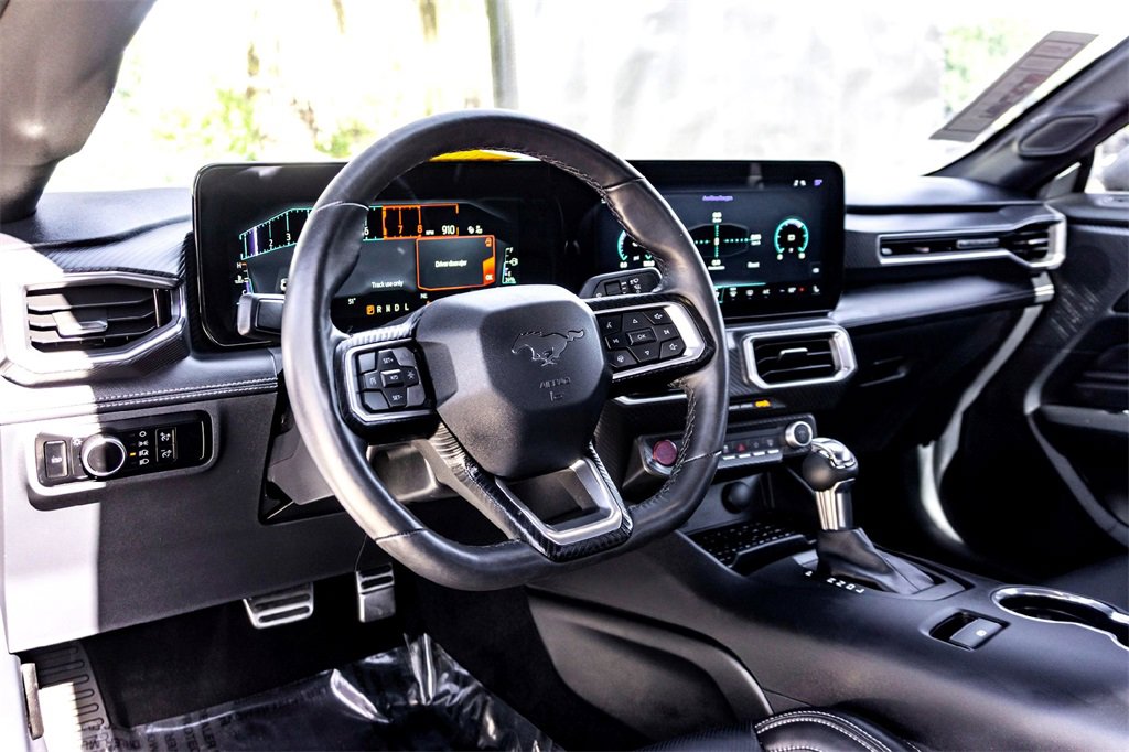 Used 2024 Ford Mustang Premium image 15