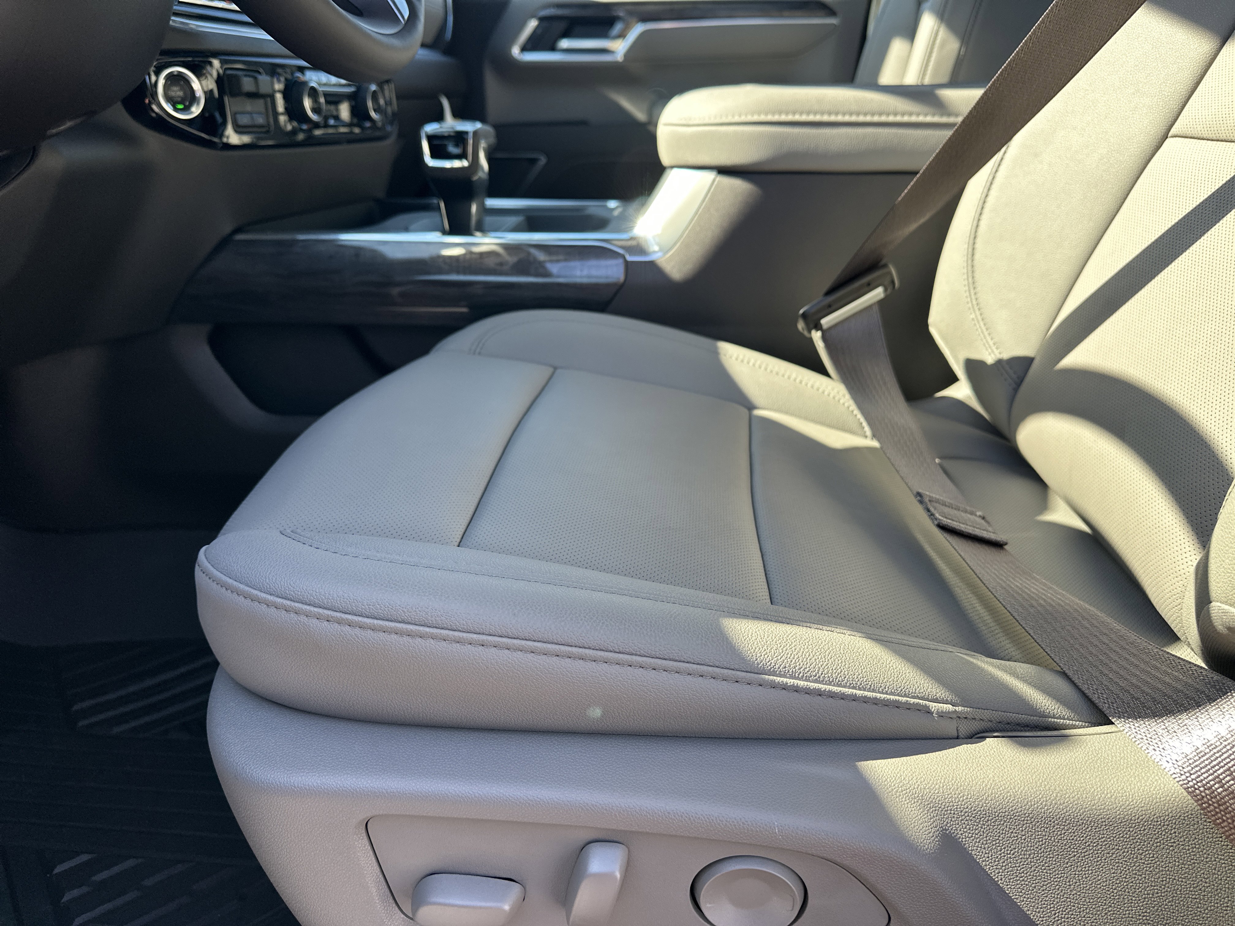 New 2026 Chevrolet Silverado 1500 LTZ image 11