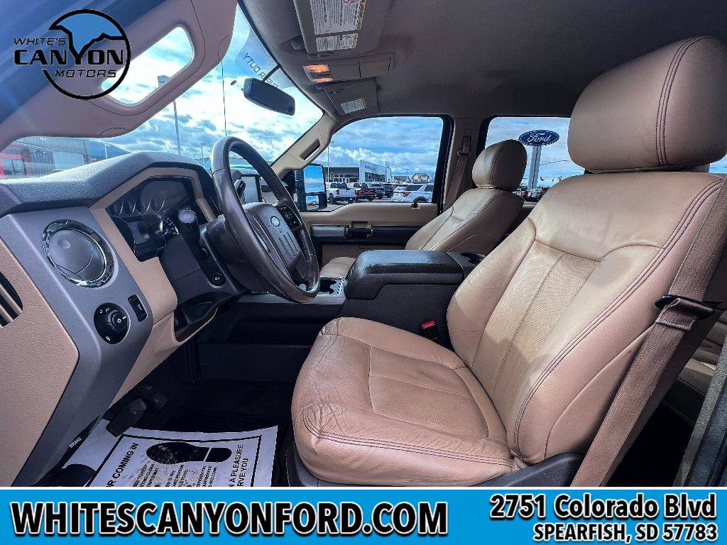 Used 2015 Ford F250 Lariat w/ Lariat Interior Package image 5