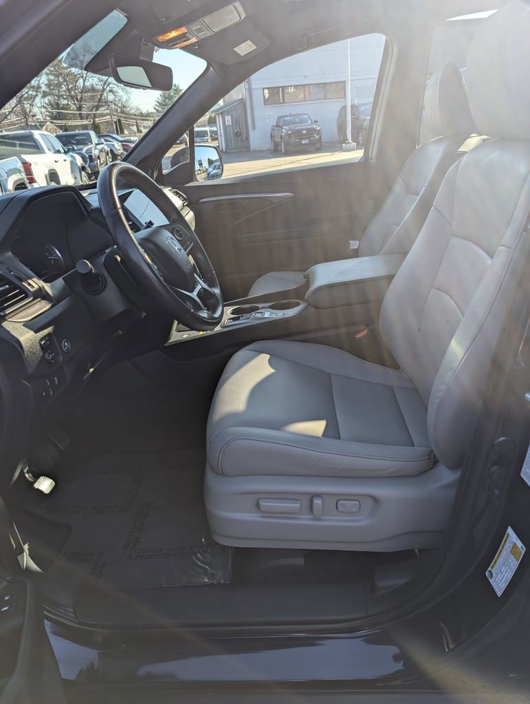 Used 2024 Honda Passport EX-L image 14