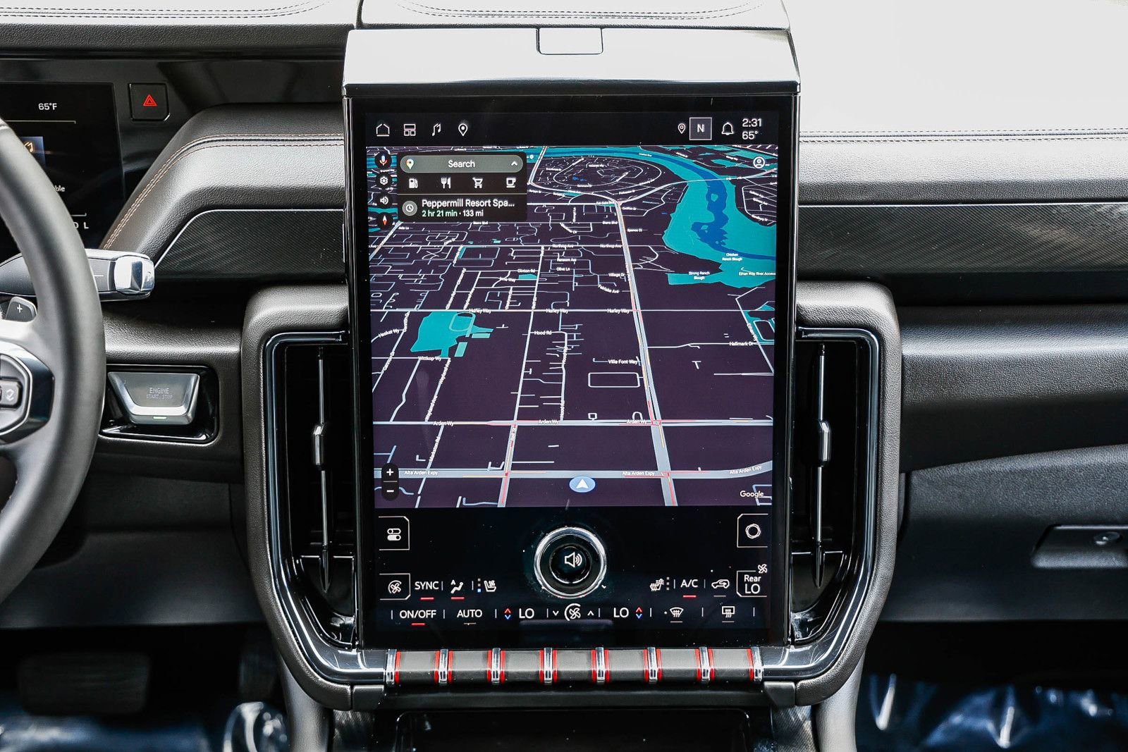 Used 2025 GMC Yukon XL AT4 image 11