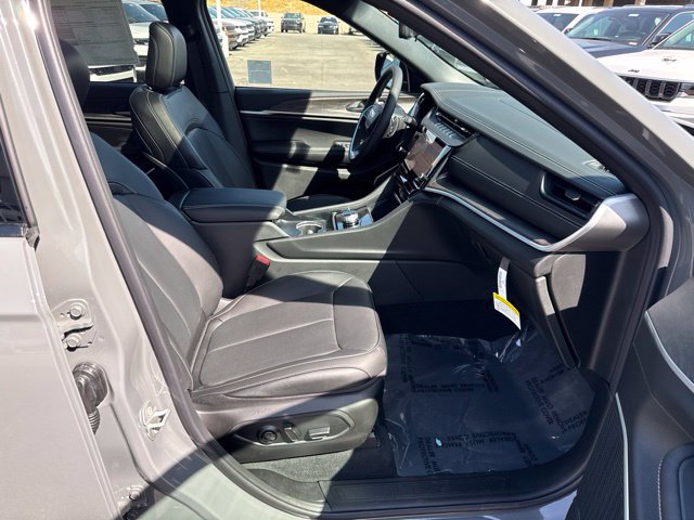 New 2027 Jeep Grand Cherokee L Limited AWD/4WD image 29