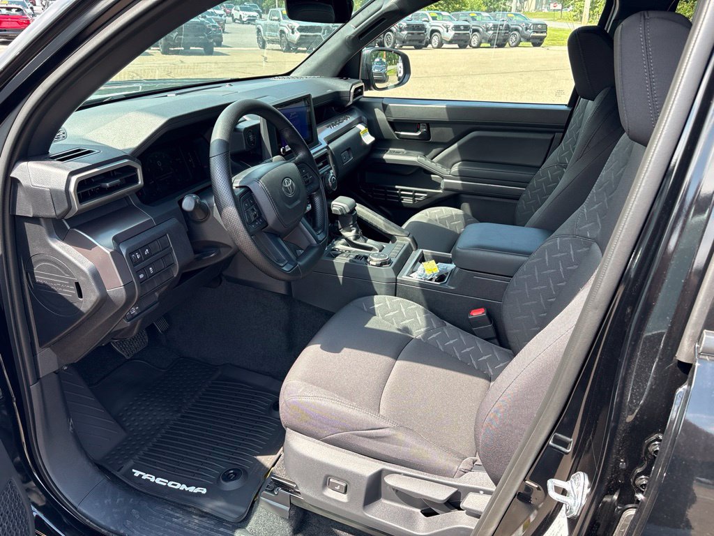 Used 2026 Toyota Tacoma SR5 AWD/4WD image 13