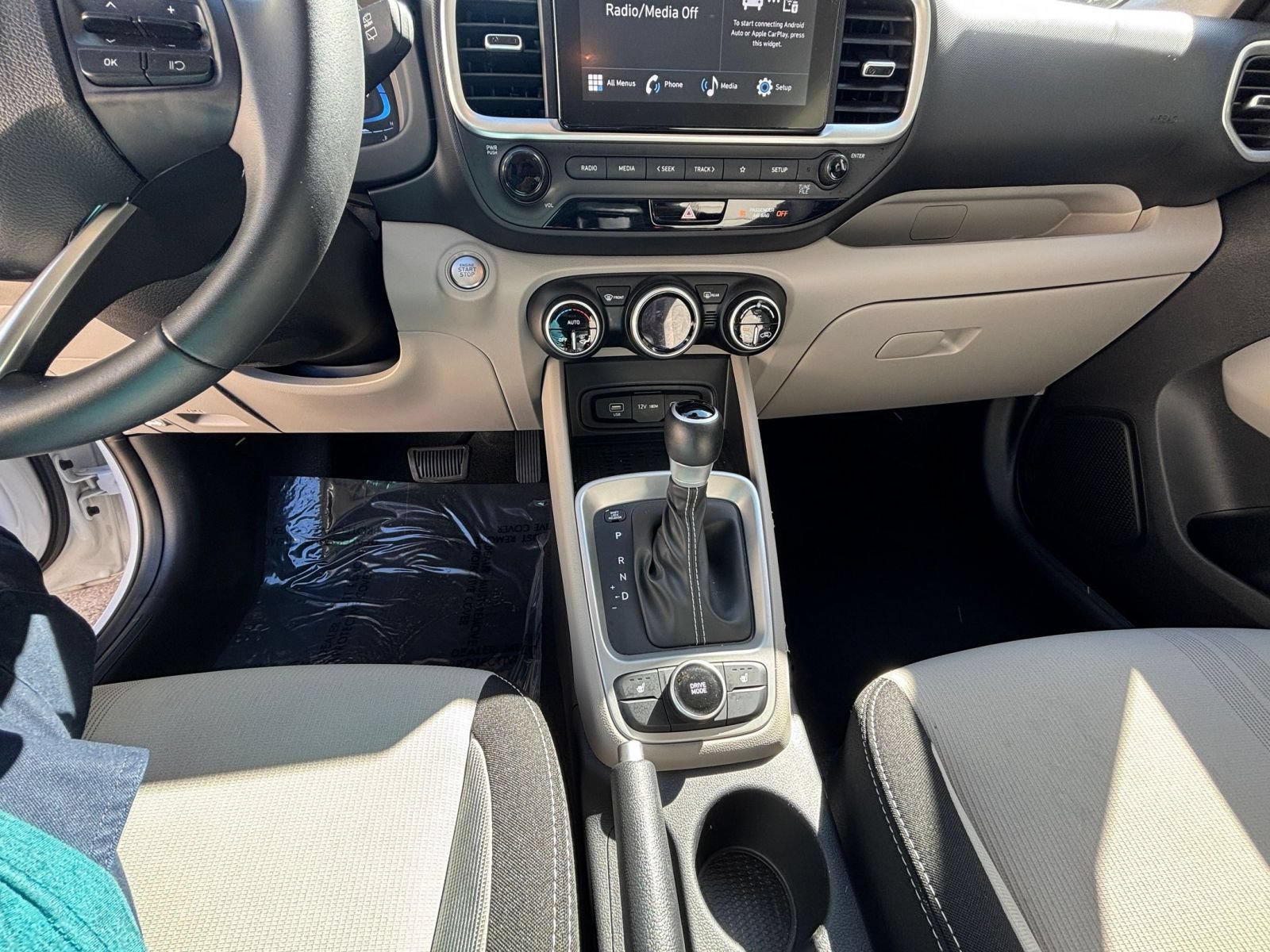 Used 2026 Hyundai Venue SEL FWD image 37