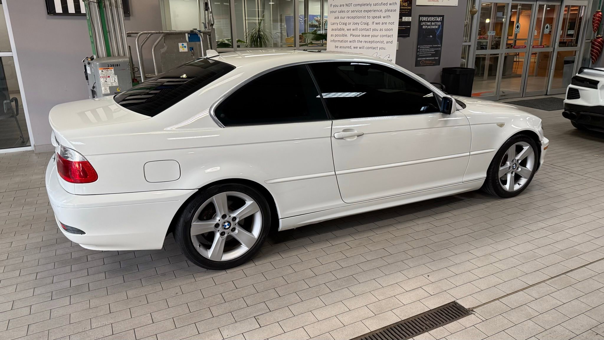 Used 2004 BMW 325Ci Coupe video 2