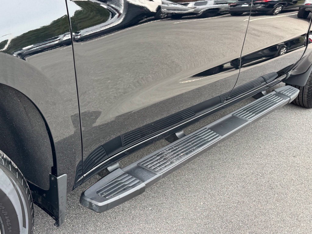 Used 2022 Chevrolet Silverado 1500 Custom AWD/4WD image 30