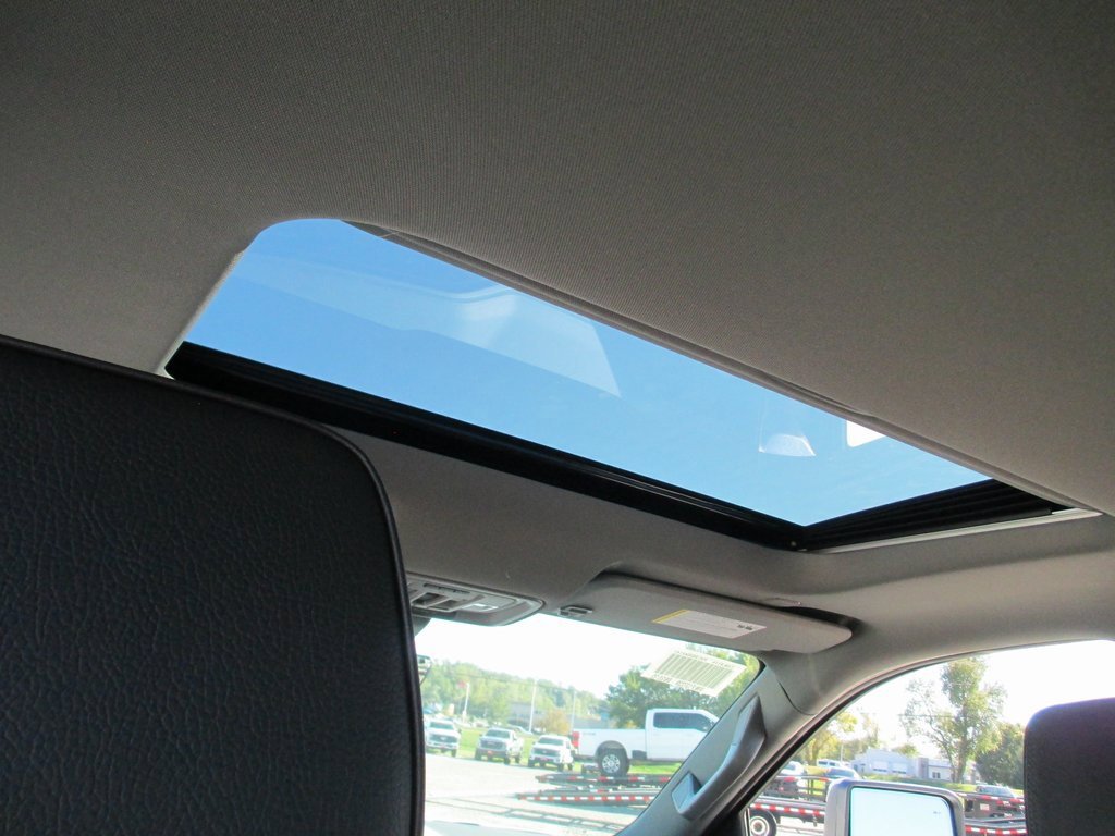 New 2026 GMC Sierra 3500 Denali w/ Denali Reserve Package image 15