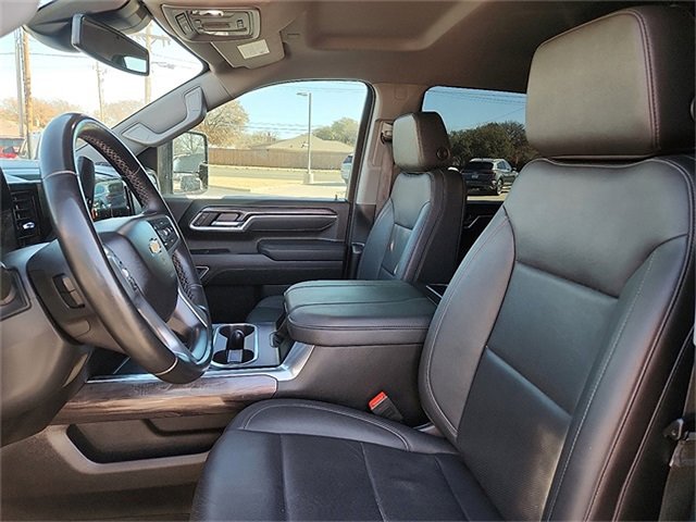 Certified 2025 Chevrolet Silverado 2500 LTZ w/ LTZ Convenience Package image 14