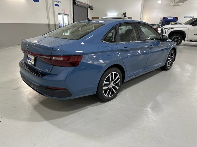 New 2026 Volkswagen Jetta SE image 9