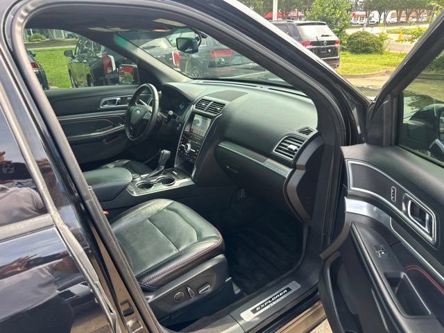 Used 2017 Ford Explorer Sport w/ Equipment Group 401A AWD/4WD image 11