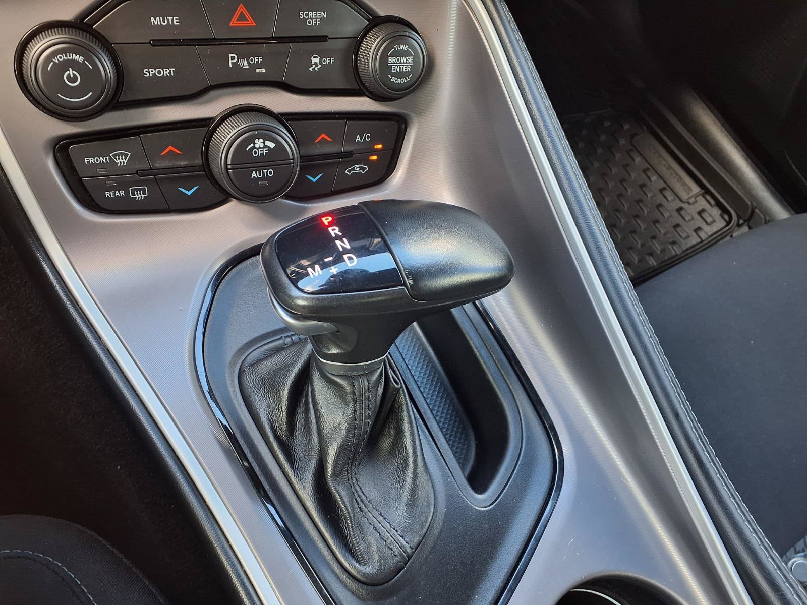 Used 2022 Dodge Challenger GT AWD/4WD image 14