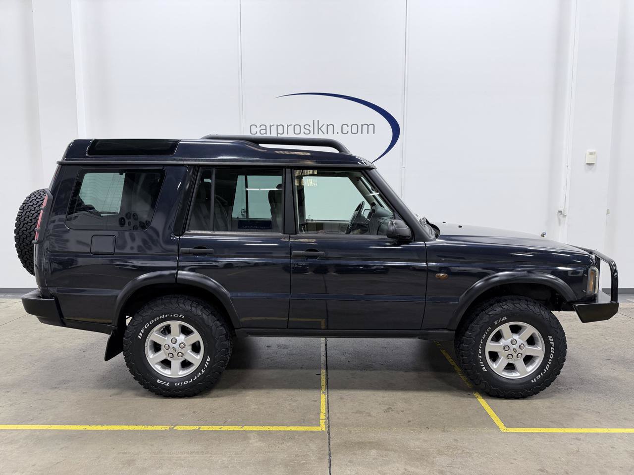 Used 2004 Land Rover Discovery S AWD/4WD image 8