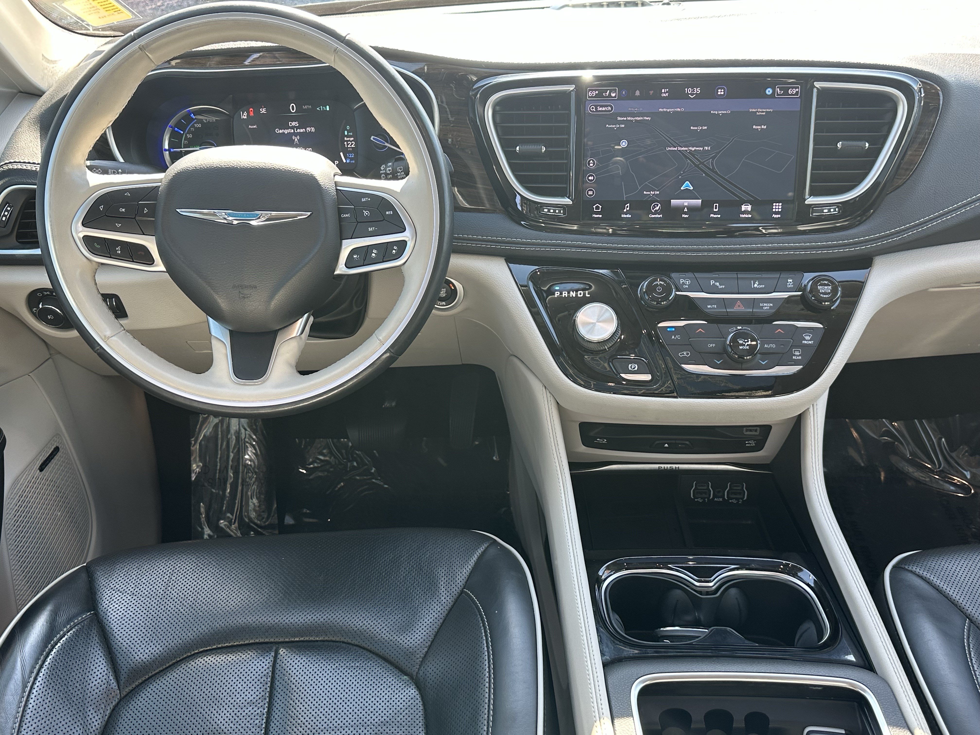 Used 2021 Chrysler Pacifica Limited w/ Uconnect Theater Family Group FWD image 22