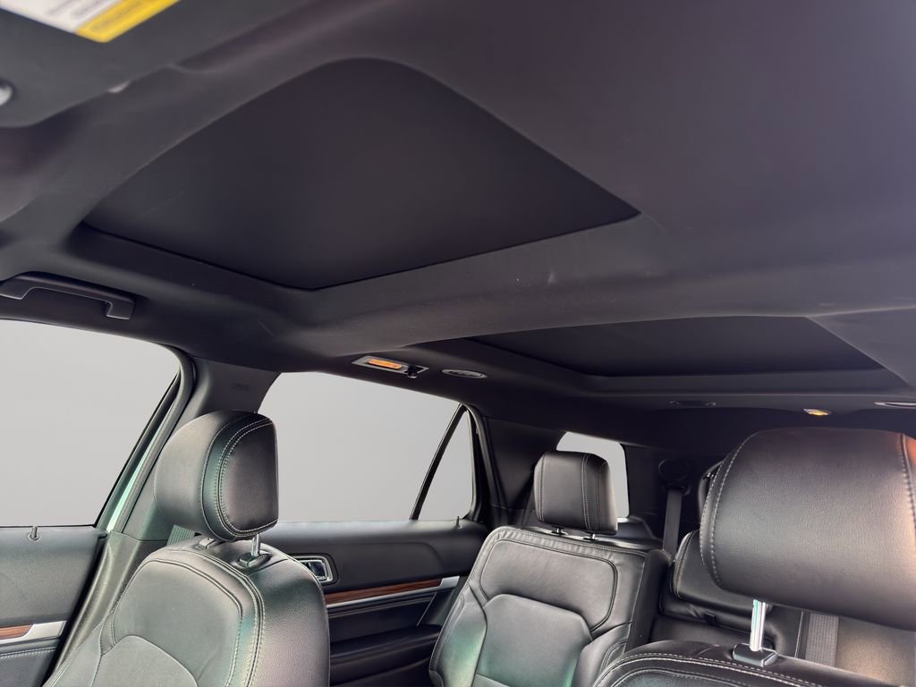 Used 2017 Ford Explorer Limited w/ Equipment Group 303A image 16