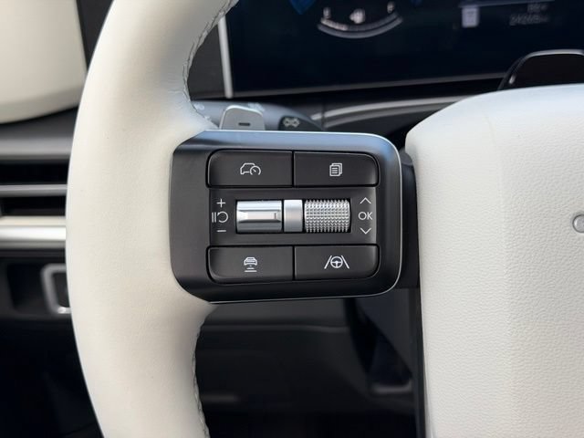 Certified 2024 Hyundai Santa Fe SEL FWD image 31