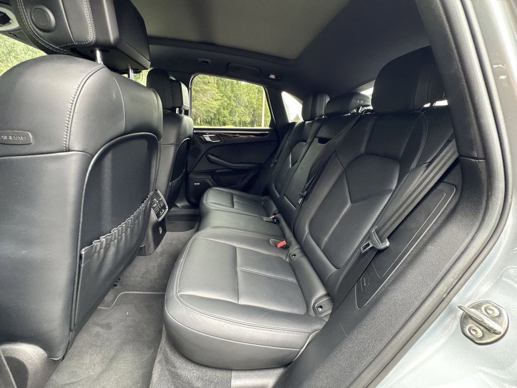 Used 2020 Porsche Macan S image 27
