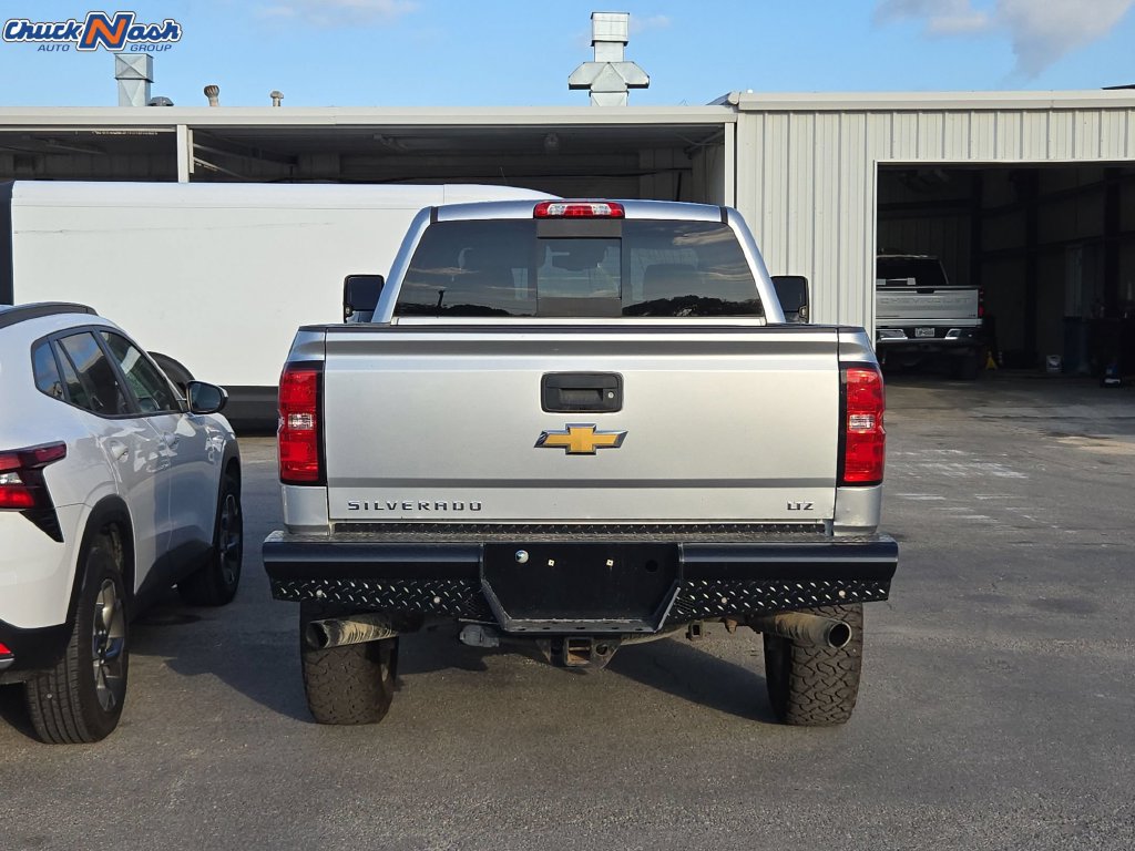 Used 2018 Chevrolet Silverado 2500 LTZ w/ LTZ Plus Package AWD/4WD image 5