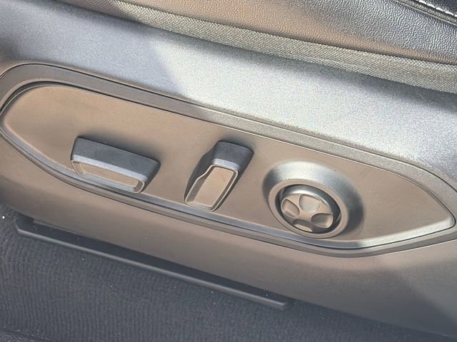 Used 2023 Jeep Grand Cherokee Altitude image 19