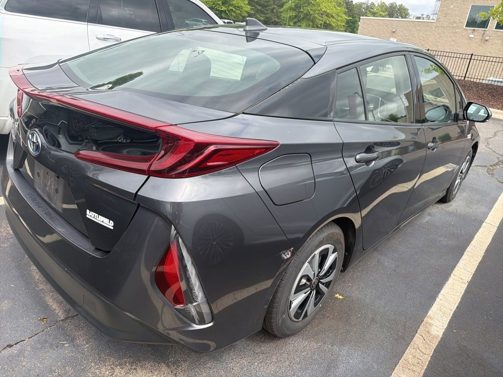 Used 2017 Toyota Prius Prime Premium FWD image 5