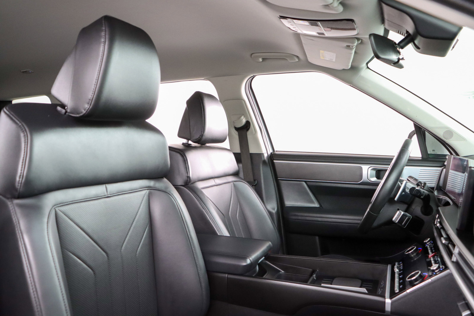 Used 2024 Hyundai Santa Fe SEL image 28