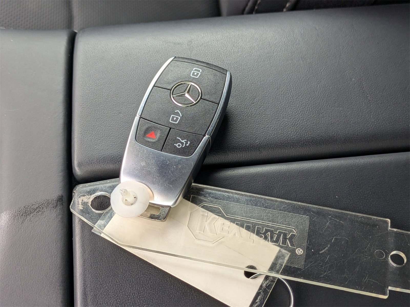 Used 2023 Mercedes-Benz GLS 580 4MATIC image 39