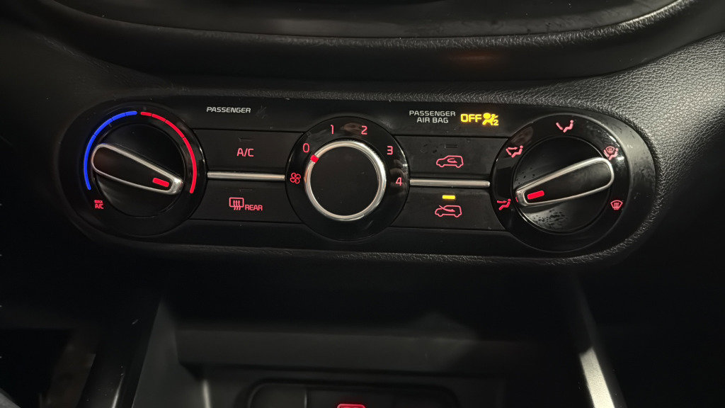 Used 2021 Kia Soul LX image 23