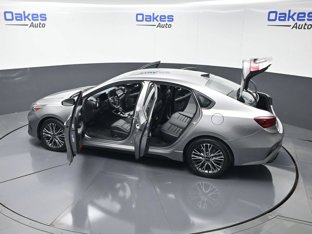 Certified 2023 Kia Forte GT-Line w/ GT-Line Premium Package FWD image 59