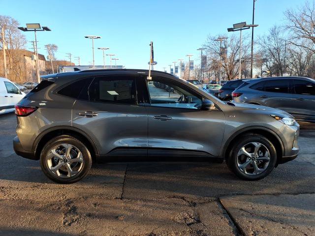 Certified 2025 Ford Escape ST-Line image 2