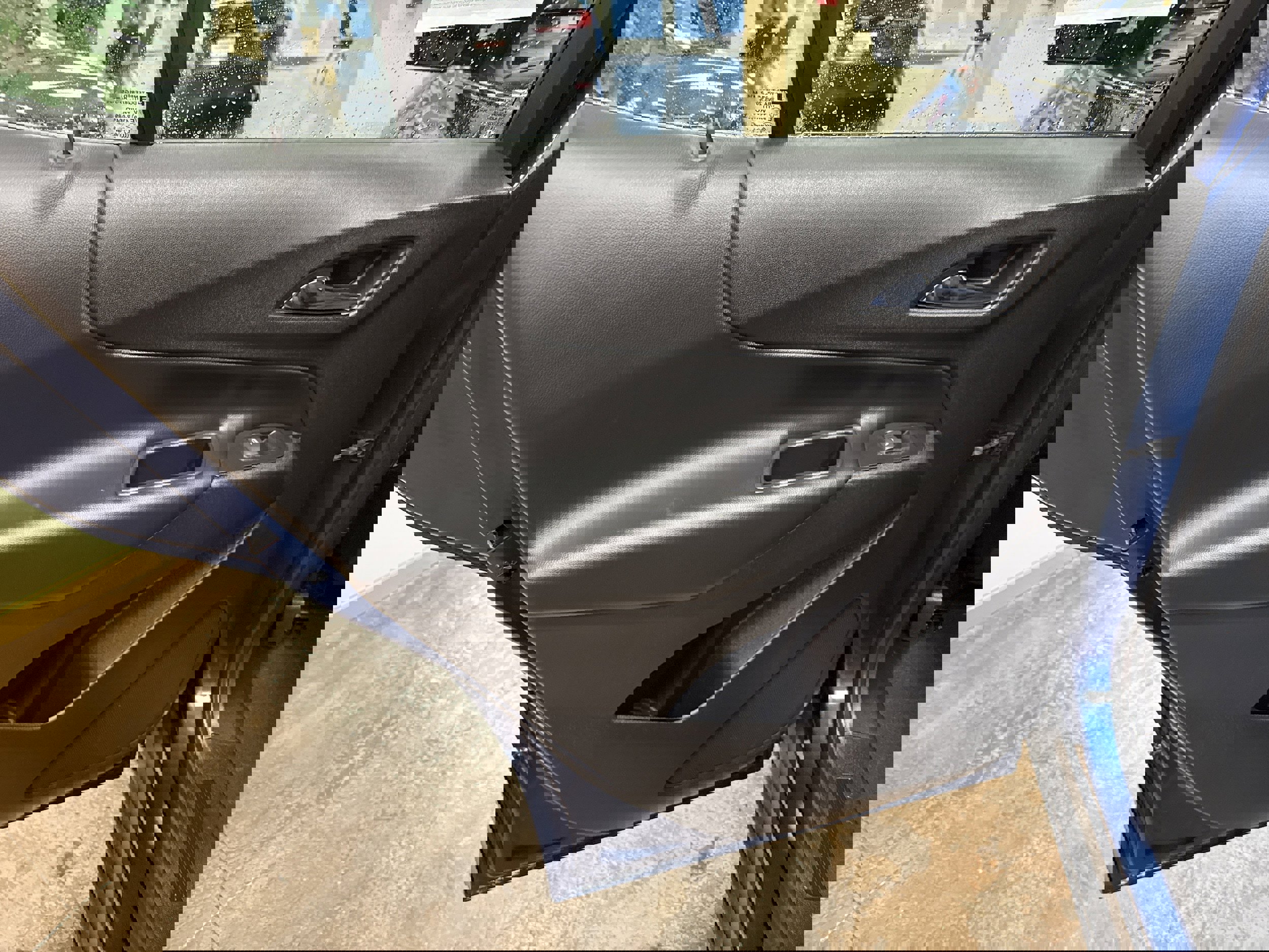 Used 2019 Chevrolet Equinox LT w/ Driver Convenience Package image 42