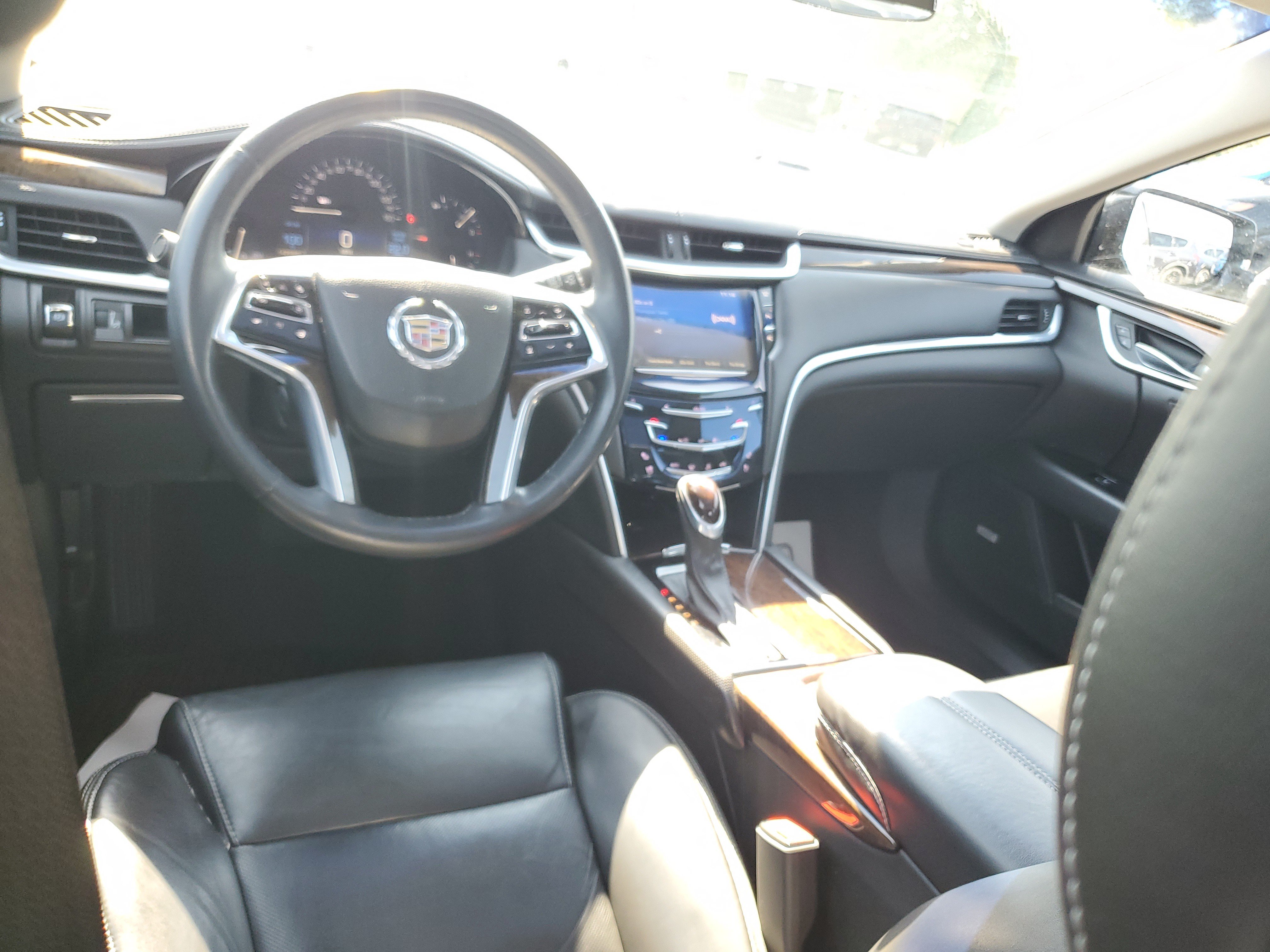 Used 2015 Cadillac XTS Luxury w/ Driver Awareness Package FWD image 9