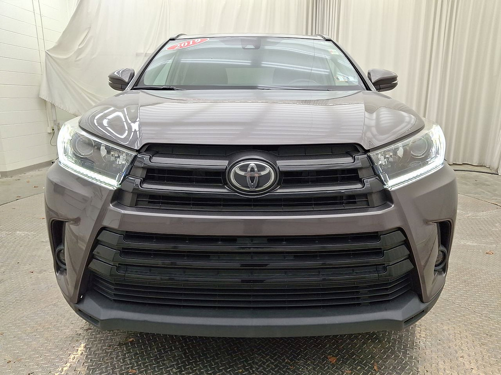 Certified 2019 Toyota Highlander SE image 29