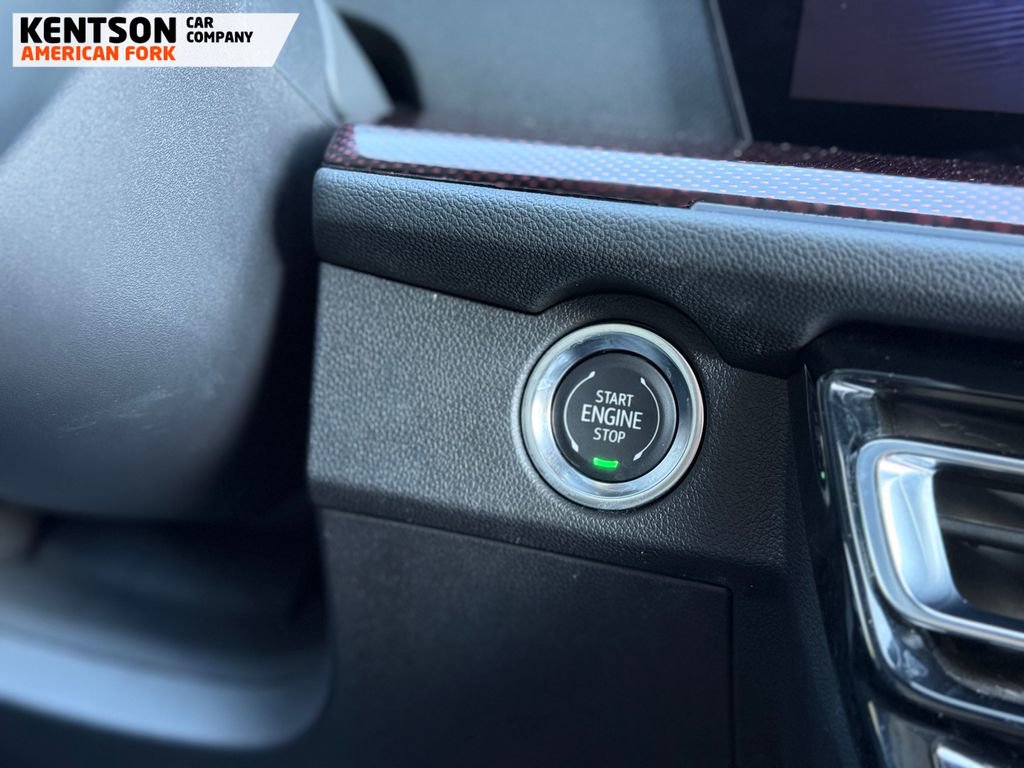 Used 2025 Chevrolet Traverse RS w/ LPO, Floor Liner Package image 31