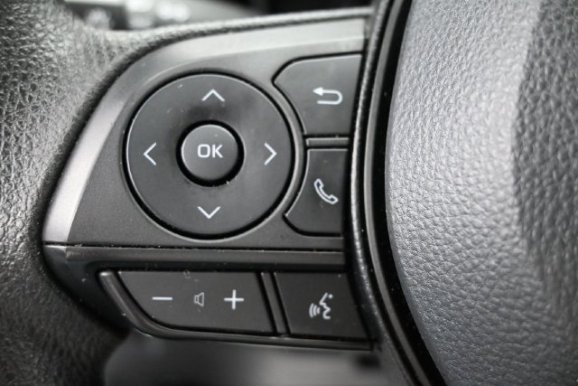 Used 2024 Toyota RAV4 XLE FWD image 17