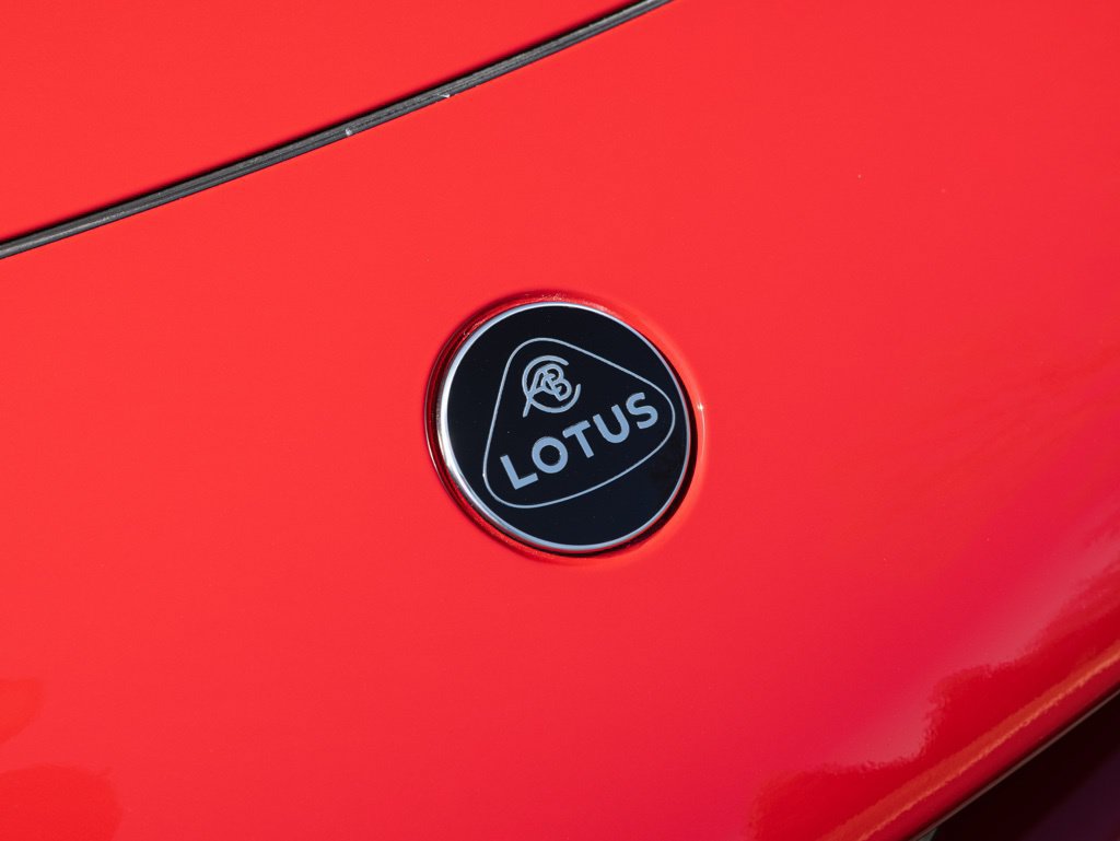New 2026 Lotus Emira SE RWD image 16