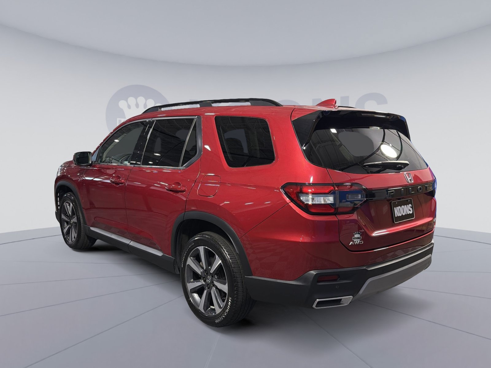 Used 2023 Honda Pilot Touring image 4