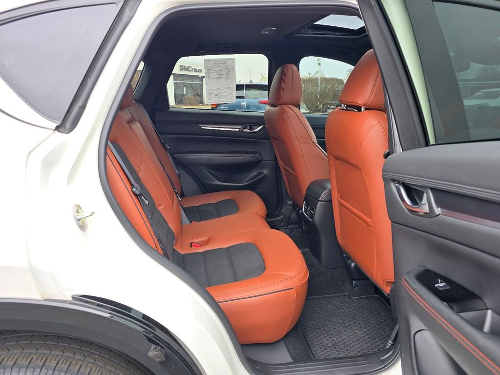 Used 2024 MAZDA CX-5 Carbon Edition image 33