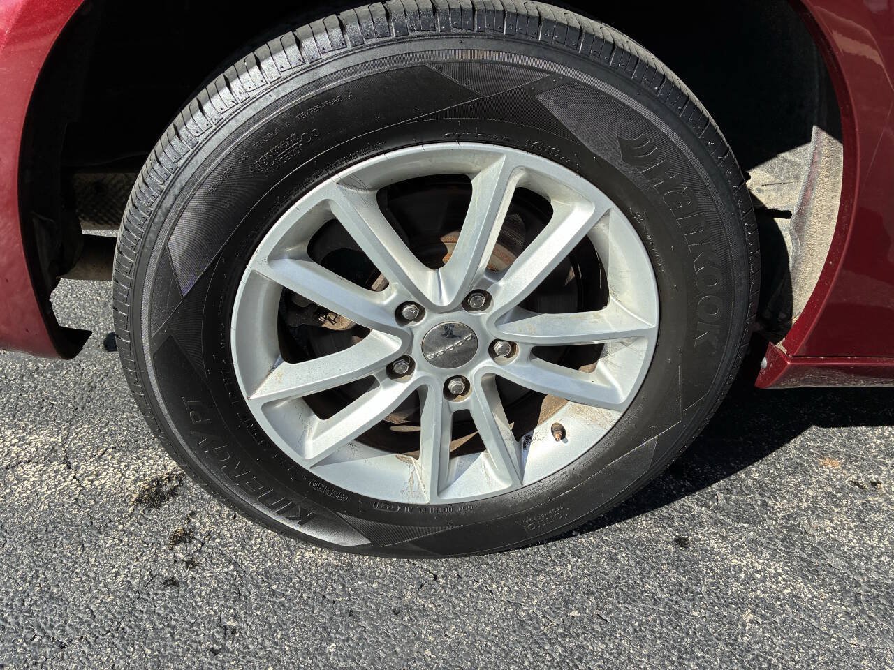 Used 2019 Dodge Grand Caravan SXT FWD image 28