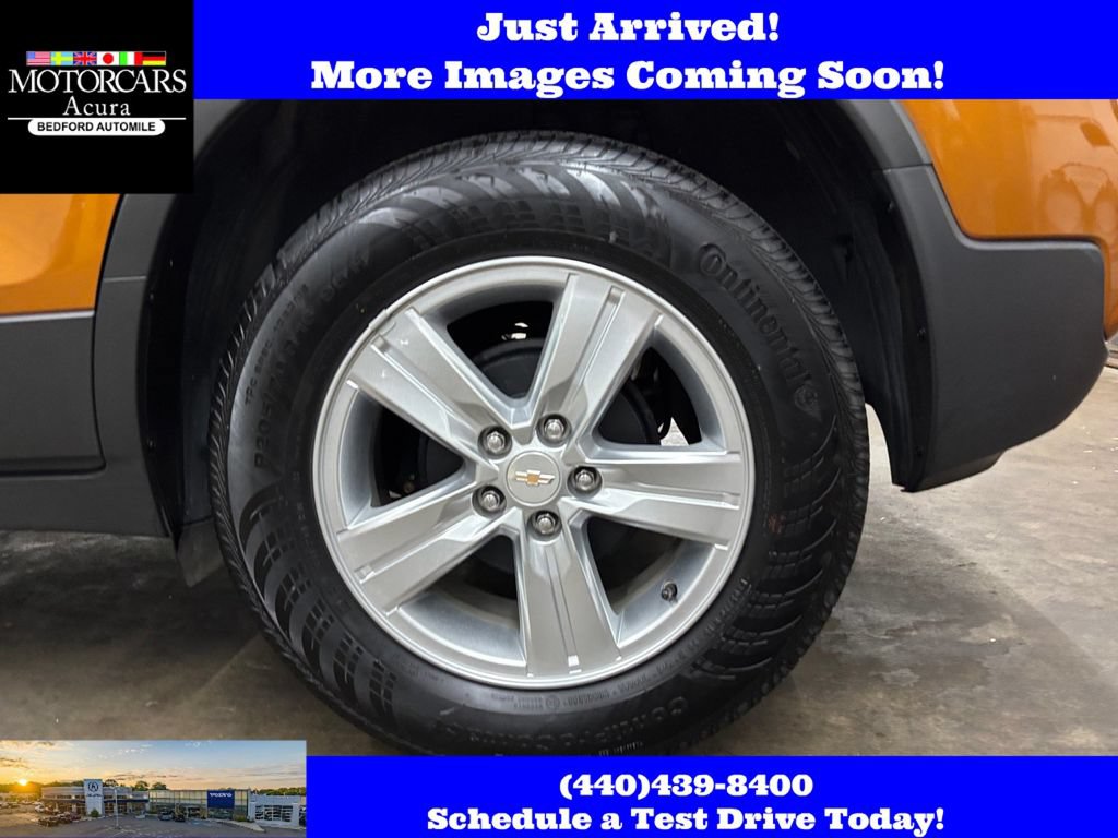 Used 2017 Chevrolet Trax LT w/ Sun & Sound Package FWD image 36