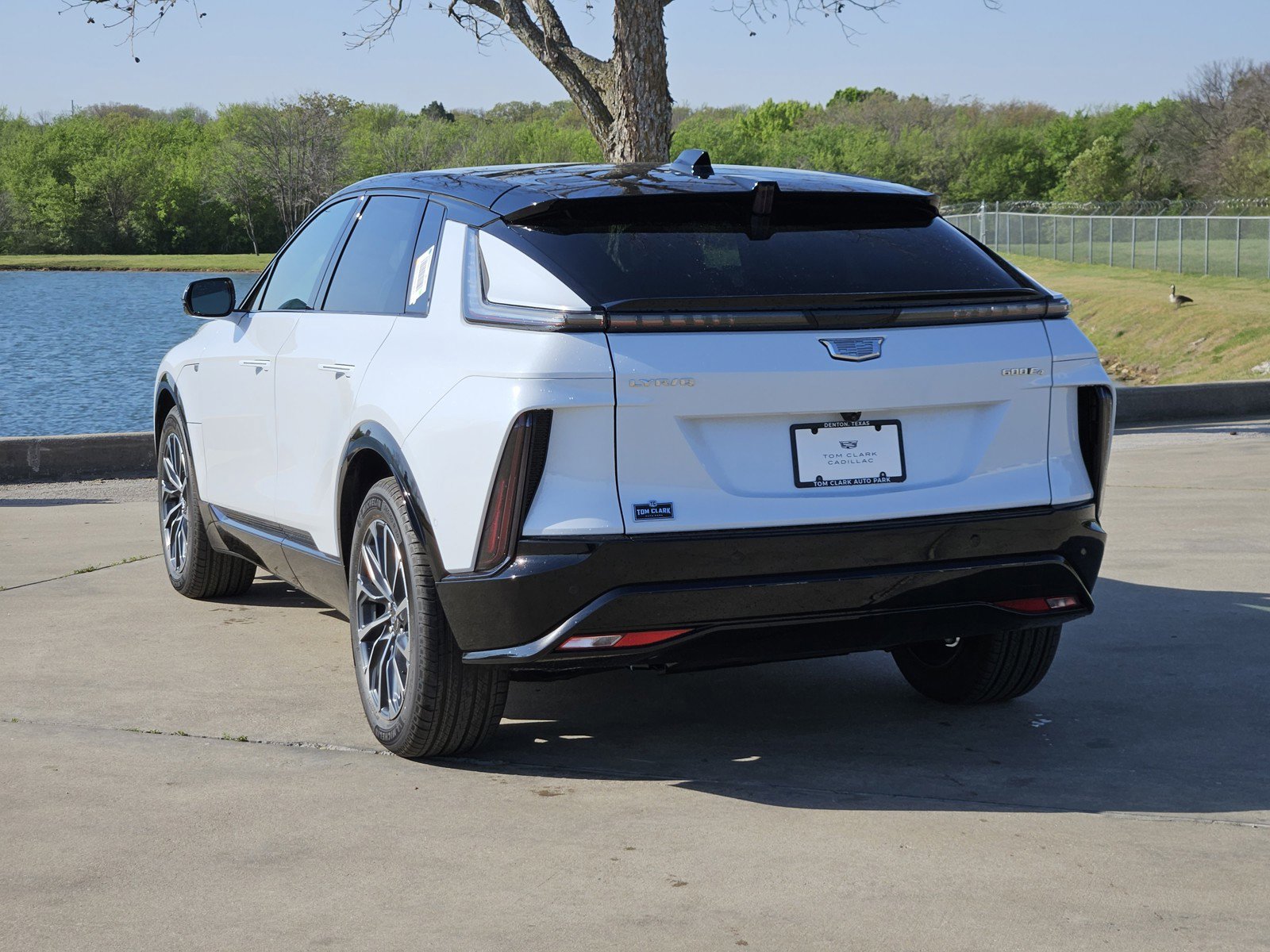 New 2026 Cadillac Lyriq Sport w/ LPO, Floor Liner Package image 4