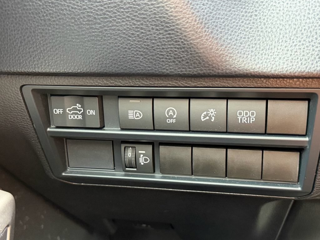 Used 2025 Toyota Tundra SR5 w/ SR5 Premium Package RWD image 24