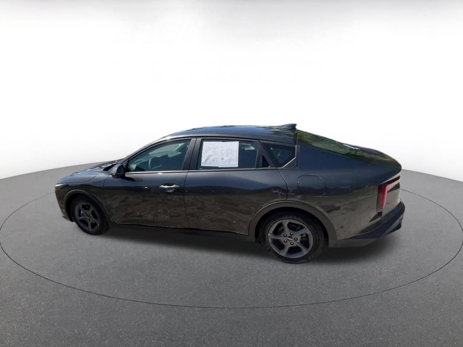 Used 2025 Kia K4 FWD image 12