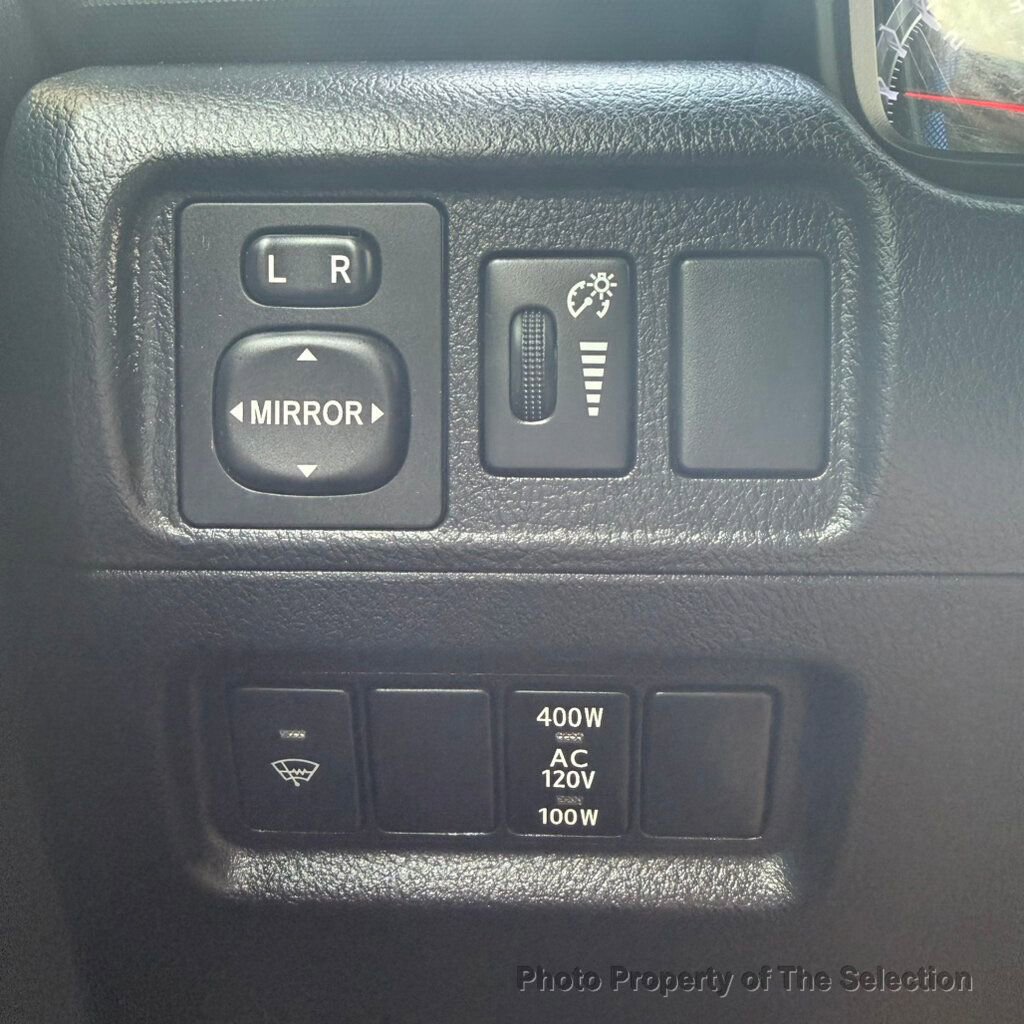 Used 2016 Toyota 4Runner SR5 image 31