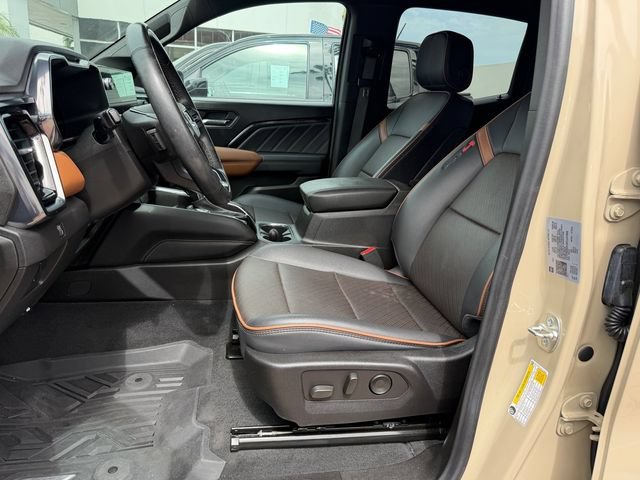Used 2024 GMC Canyon AT4 w/ AT4 Premium Package AWD/4WD image 11